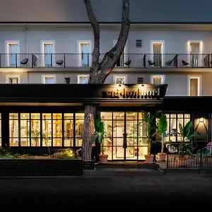 *** Hotel Vagabond Italia